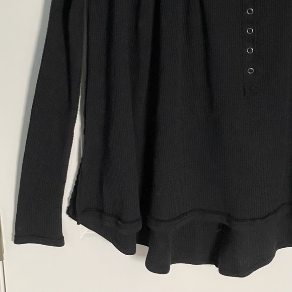 Free People We the Free Kai Thermal Henley Top black 47118 - Picture 3 of 15